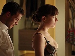 Dakota Johnson di Lima puluh Shades Darker (2017)