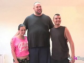 في سن المراهقة، عملاق وكبير ديك! الاباحية الناس في FAKings!