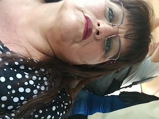 اپنے عضو تناسل میرے جسے بلج چمکتا اوپر MILF نظر عوامی بس سے groped