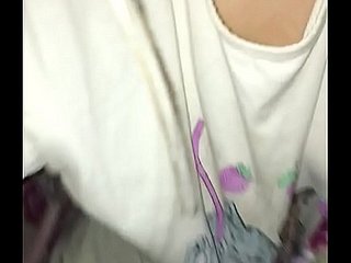 La sorella scopa fratello mentre nonno s.