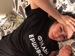 Sacace Scène XXX chargée de l'adolescence russe POV