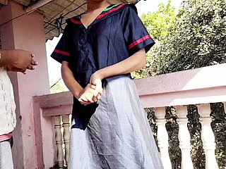 Gav se ahi hu hi ladaki ko bahar lekar uske 보스 NE Chod diya