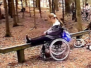 Engelli kız hala seksi.flv