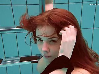 Le porno sous-marin le and chaud avec Vesta