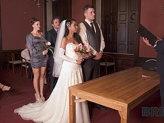Killa Raketa a organisé du sexe torride lors de coldness cérémonie de mariage