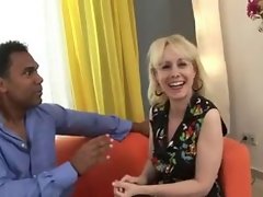 الأوروبي GILF عاهرة الملاعين بي بي سي