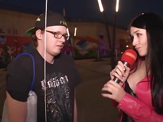 Pimmel Bingo Jerman Cougar Blows COCK Acak