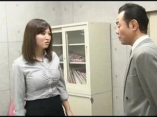 Xúc phạm mới Nữ giáo viên