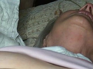 Granny cums Sini