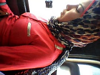 listen in cam (22) dekat dengan tites cute-nya