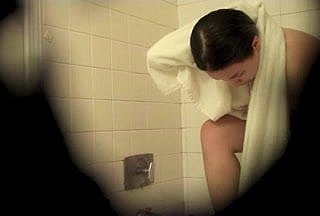 Charmaine شاور Voyeur ویڈیو