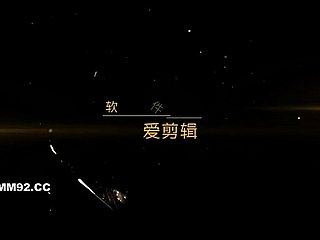 公司 漂亮 小 秘書 聚餐 喝醉 被 同事 帶入 酒店 任意 玩弄 掰開 騷穴 無 套 連續 抽插 高潮 體外 顏 射