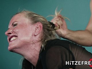 Hitzefrei سنہرے بالوں والی جرمن گرم، شہوت انگیز ایک یو